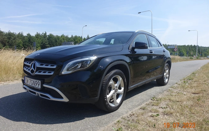 Mercedes-Benz GLA cena 89900 przebieg: 69850, rok produkcji 2018 z Wrocław małe 667